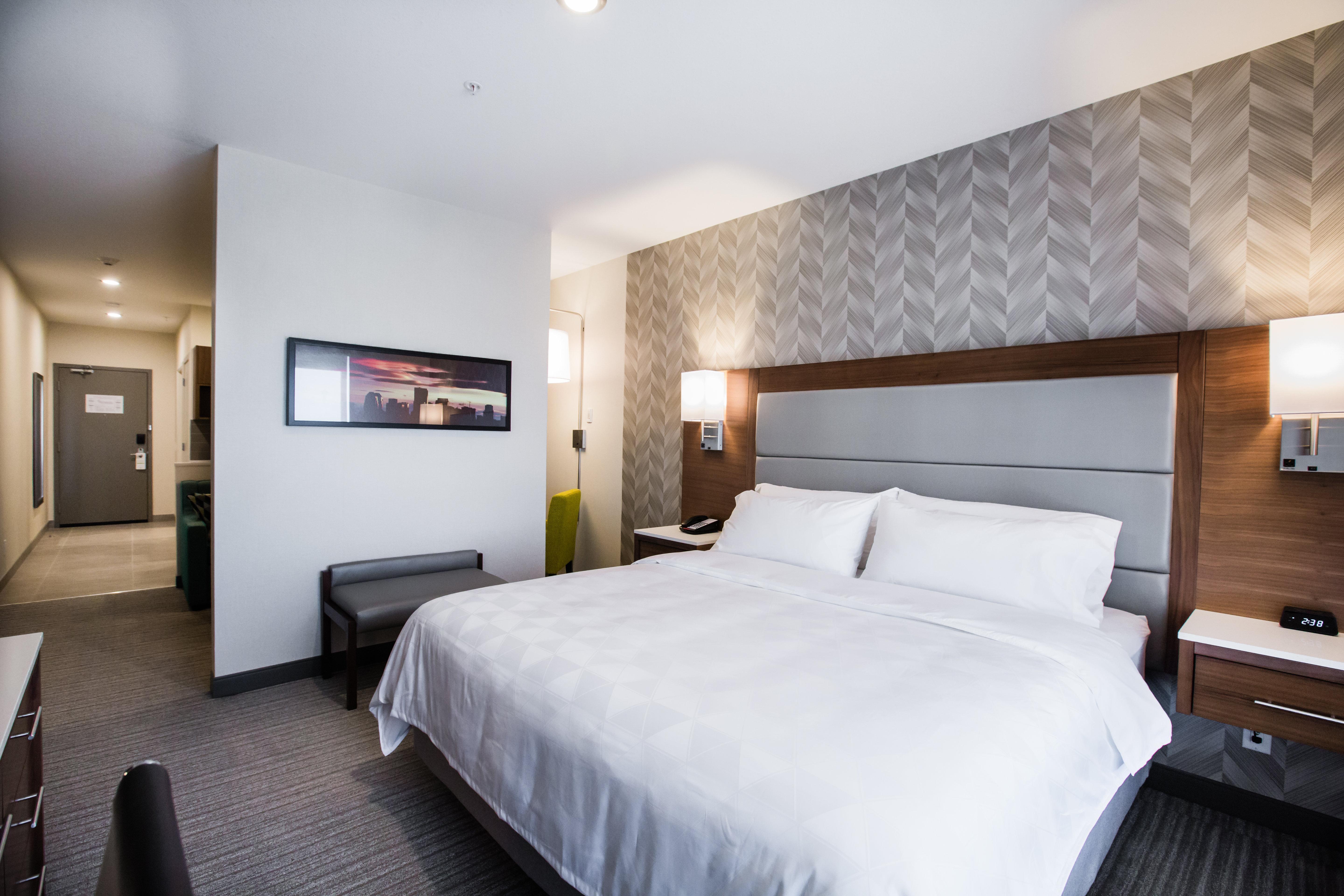 Holiday Inn Calgary South Conference Center Екстер'єр фото