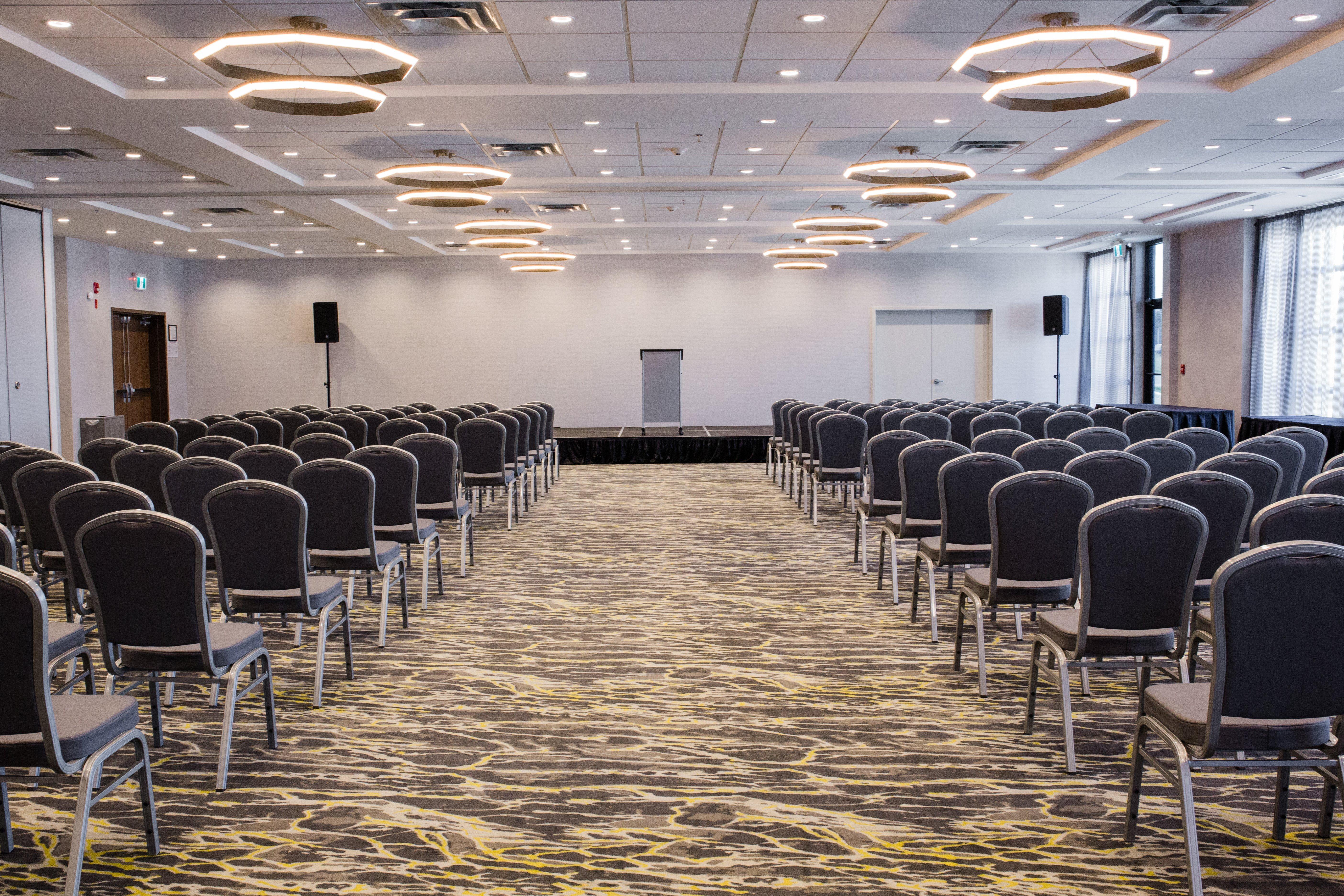 Holiday Inn Calgary South Conference Center Екстер'єр фото