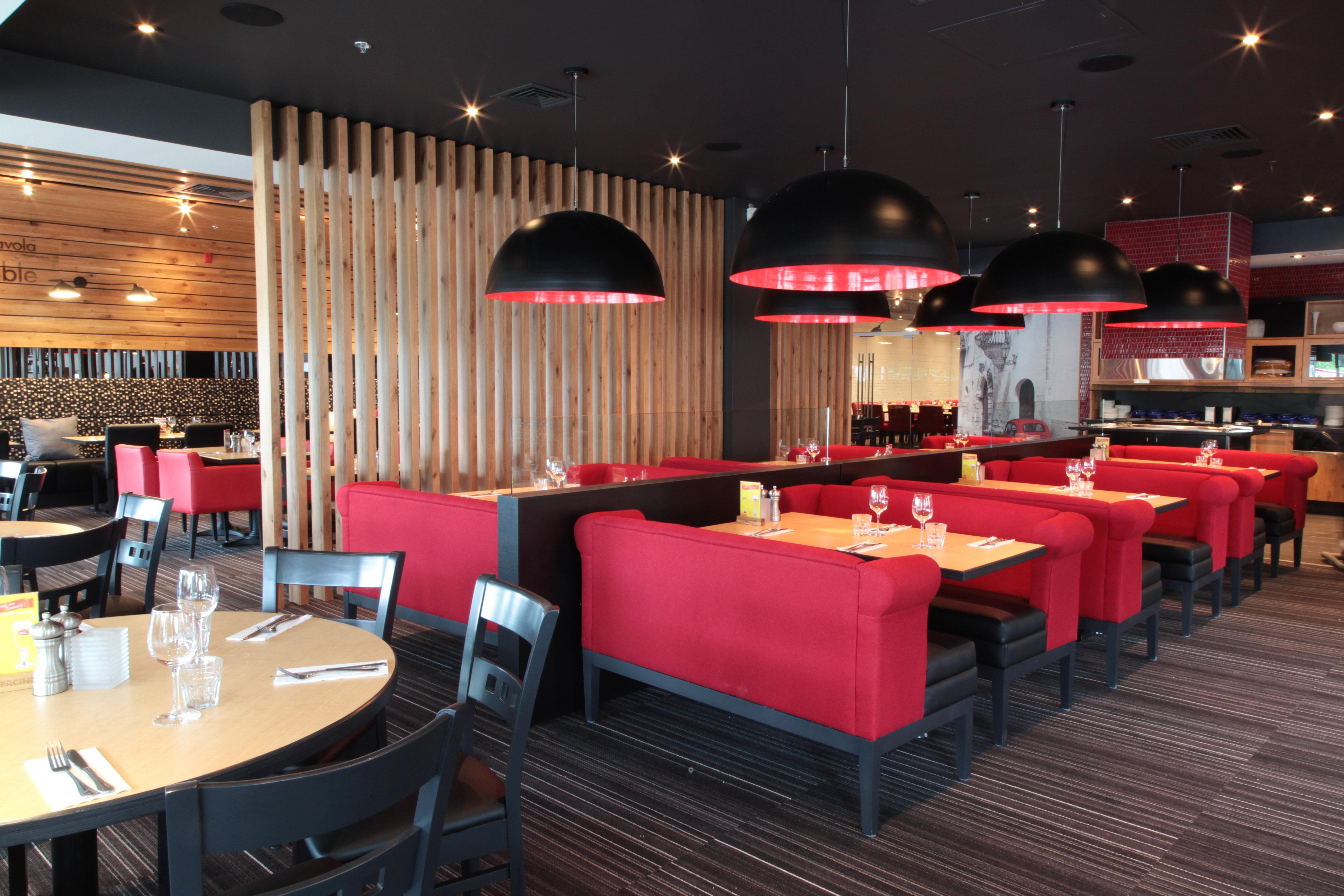 Holiday Inn Calgary South Conference Center Екстер'єр фото